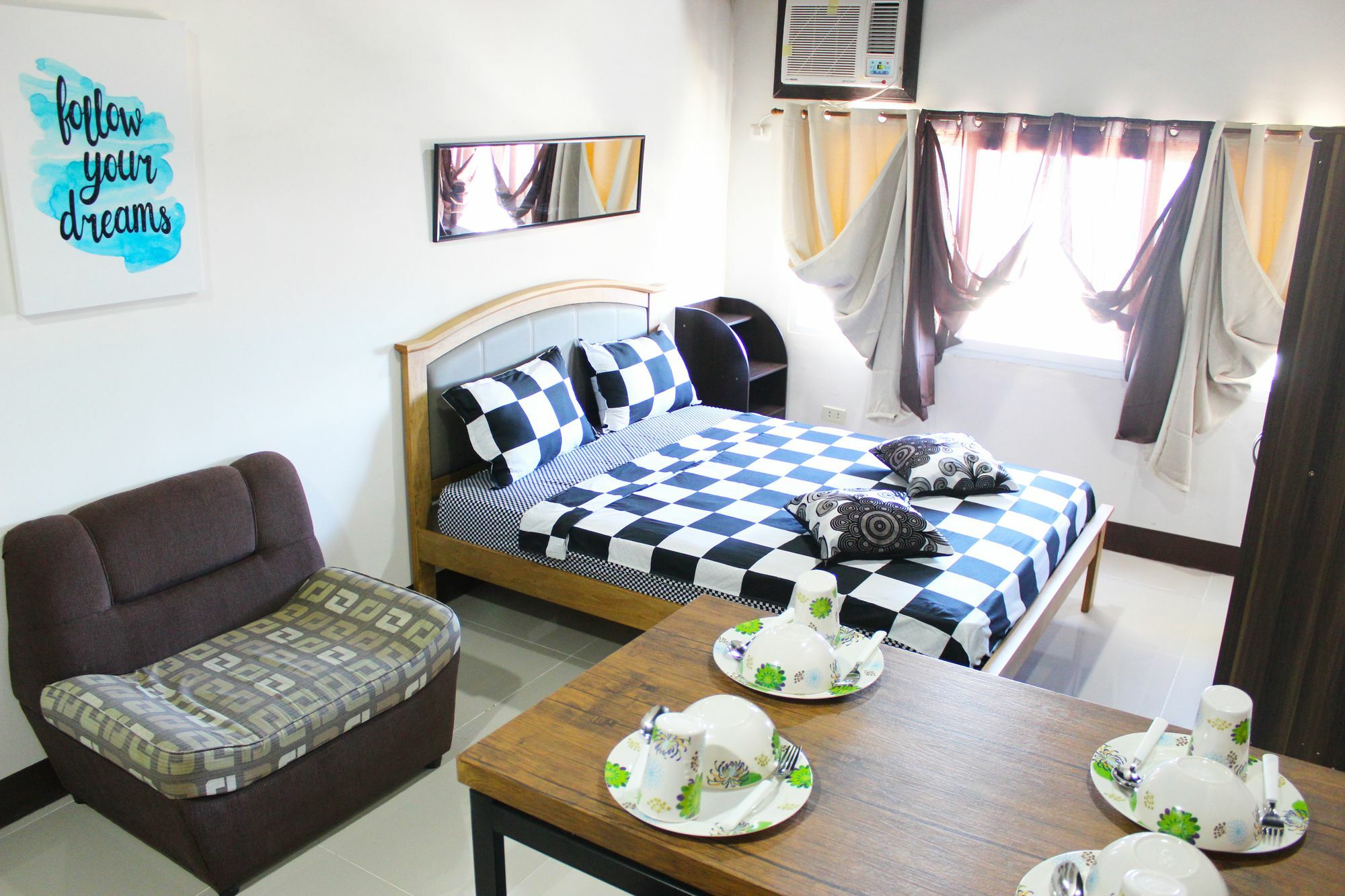 Feel Great Stay Condotels - San Marino Cebu Exterior photo
